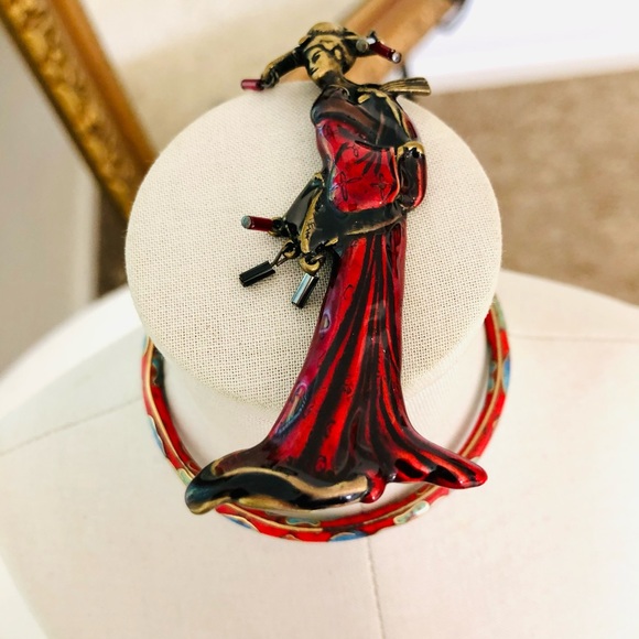 Vintage Red Asian Geisha Brooch & Bangle Bracelet - Picture 4 of 11